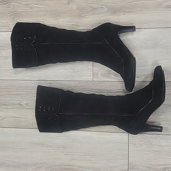 Sofft Black Suede Leather Knee High Size 6 1/2 Cuffed Boots Button Accent - Picture 1 of 8